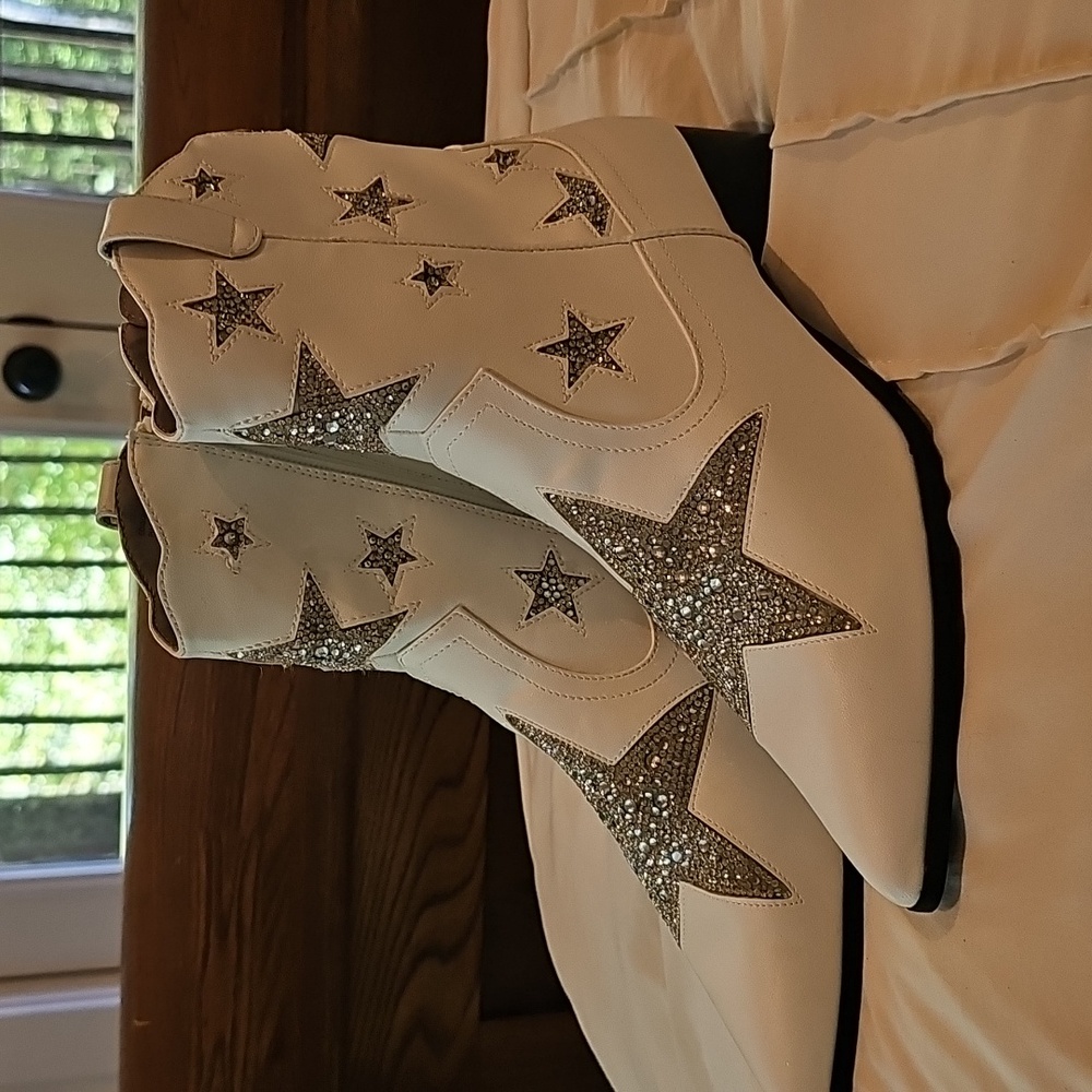 Betsey Johnson White Star Embellished Cowboy Boots